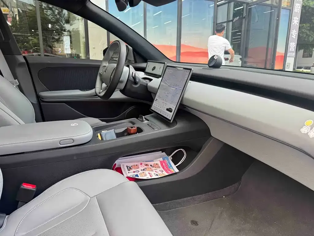 NIO ET5T 2024 из CN, фото 7