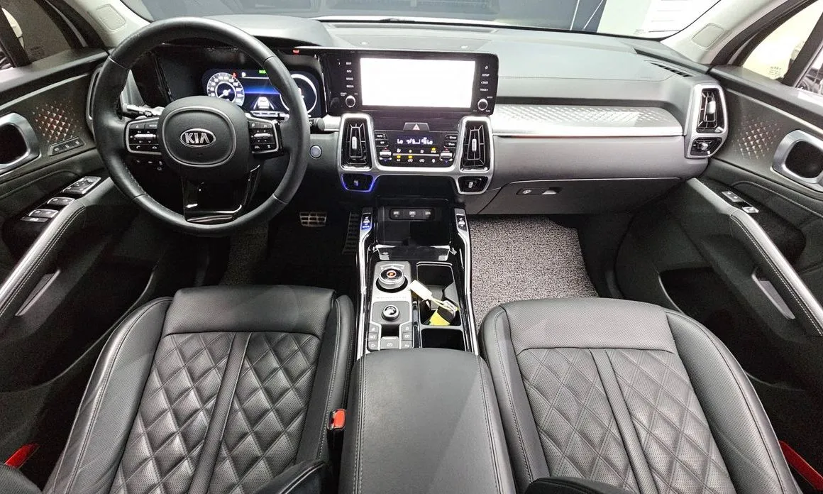 Kia Sorento — фото 8