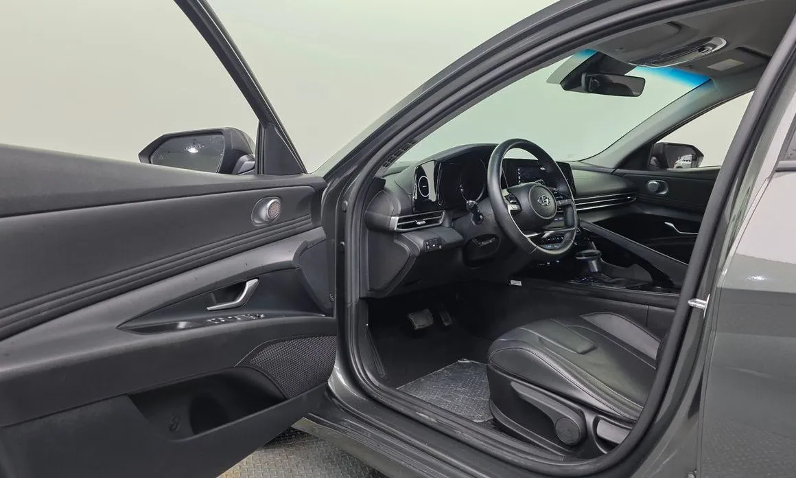 Hyundai AVANTE 2021 из KR, фото 6