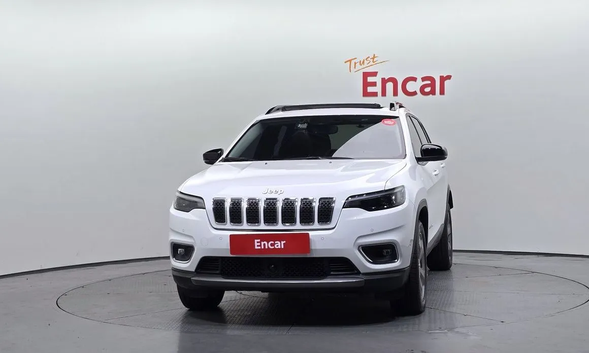 Jeep Cherokee — фото 2