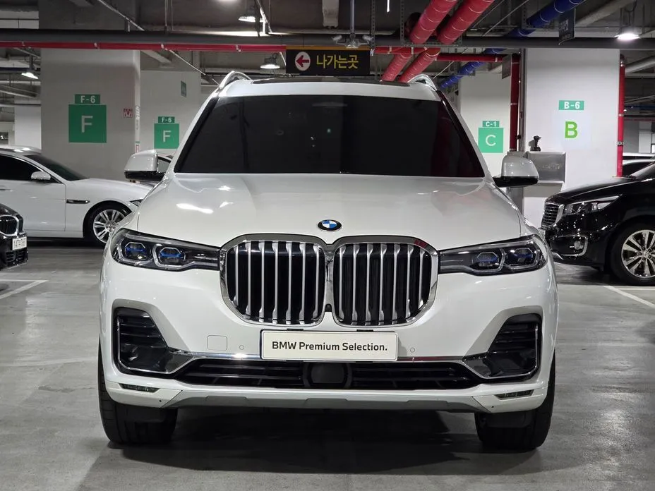 BMW X7 — фото 4