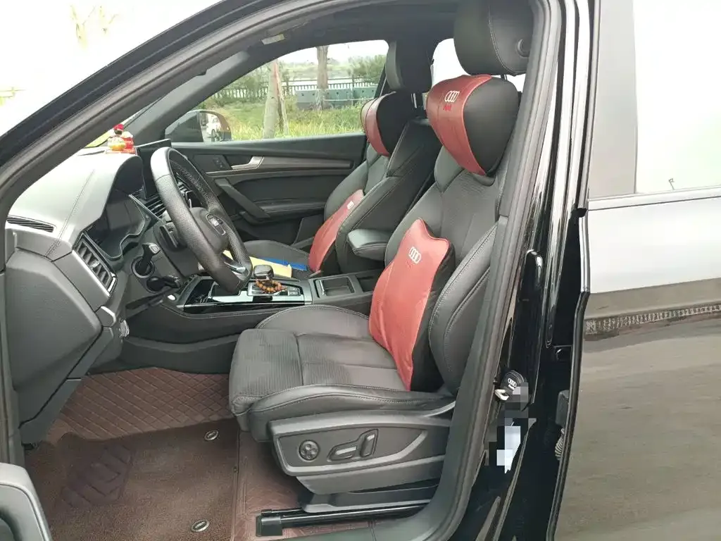 Audi Q5L Sportback — фото 6