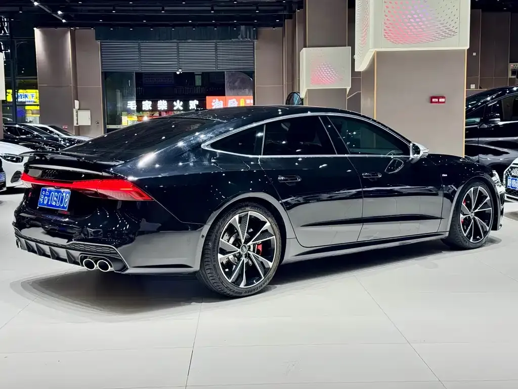 Audi A7 — фото 6