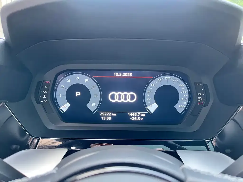 Audi A3 2023 из CN, фото 2