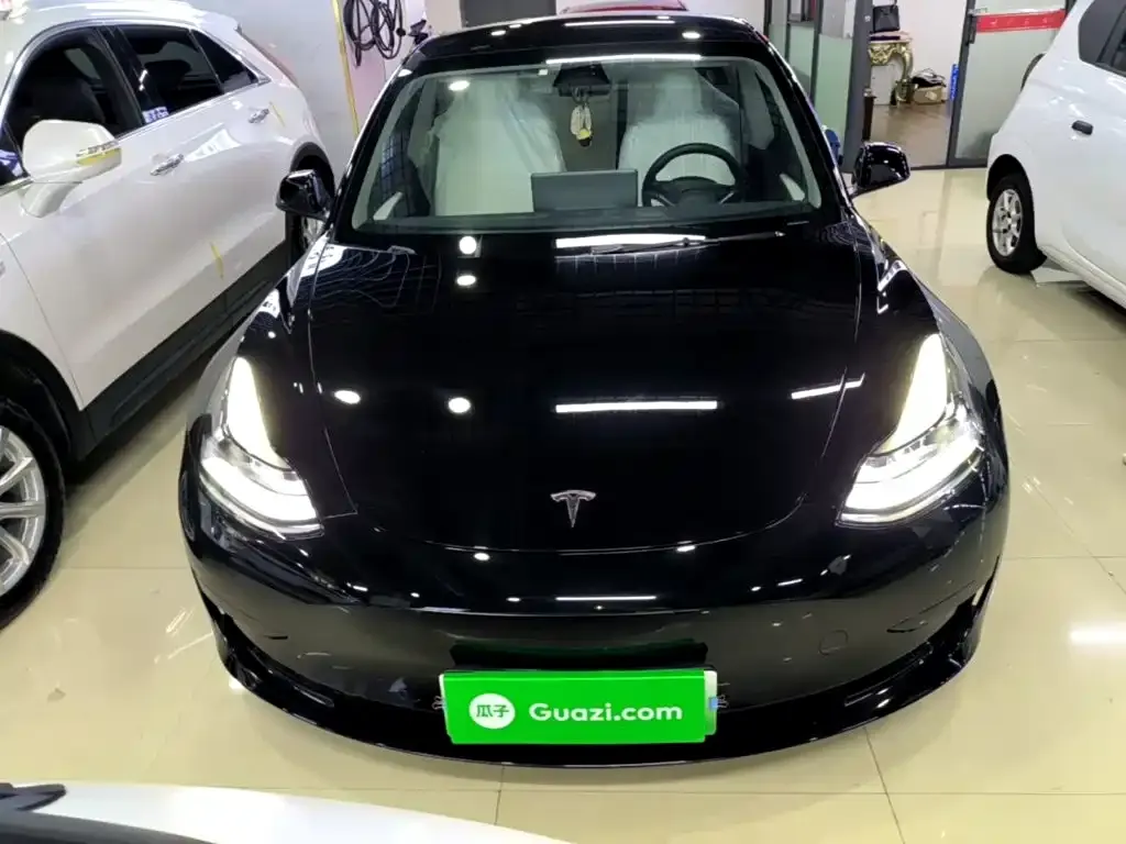 Tesla Model 3 — фото 8