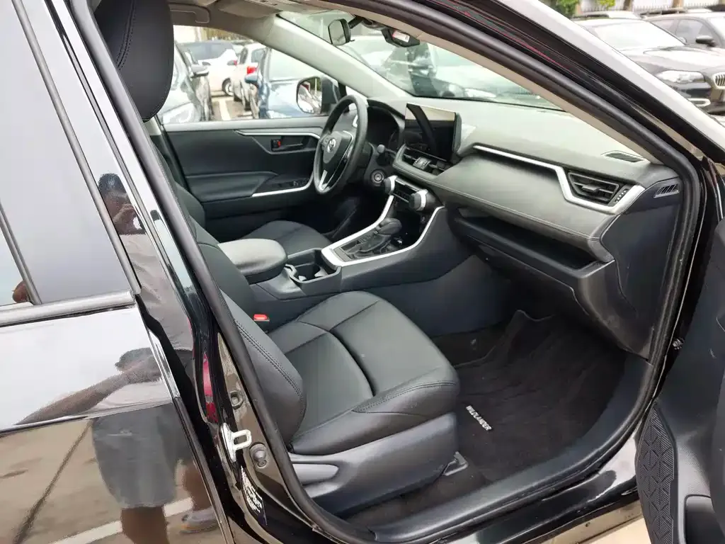 Toyota Wildlander 2025 из CN, фото 8