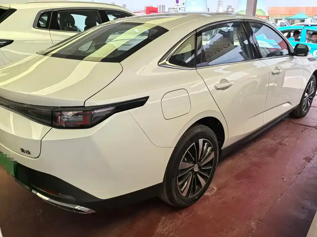 Changan Eado PHEV 2026 из CN, фото 9