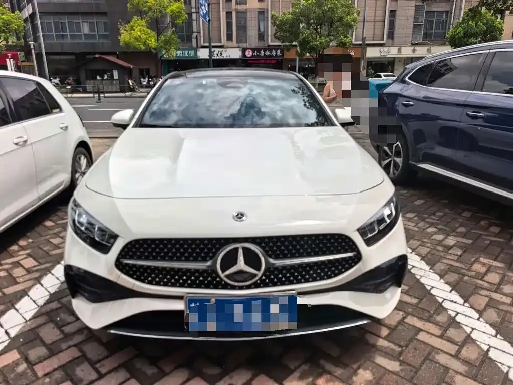 Mercedes-Benz A-Class — фото 1