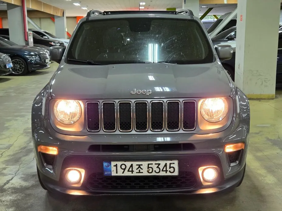 Jeep Renegade — фото 9