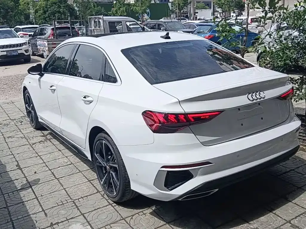 Audi A3 — фото 2