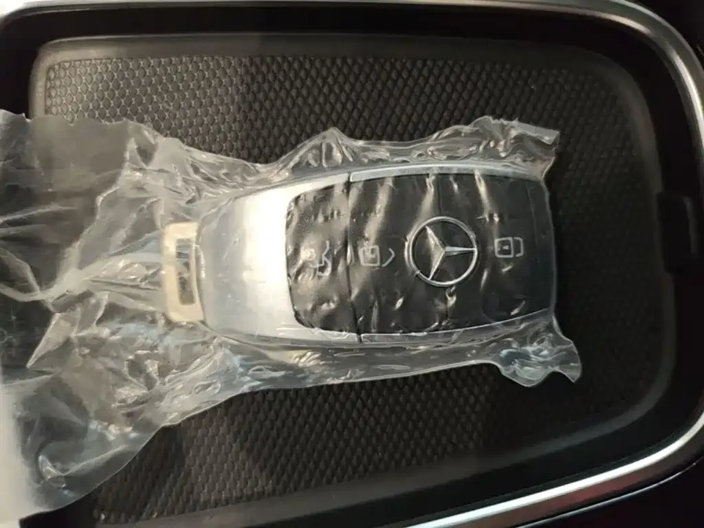 Mercedes-Benz EQB — фото 2