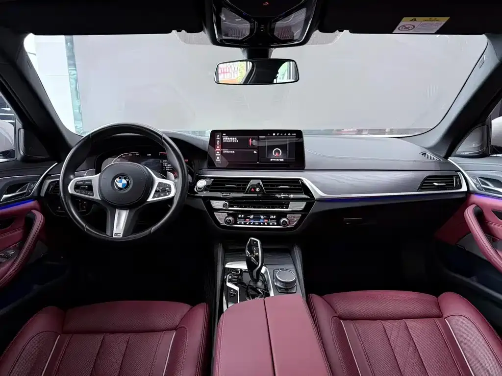 BMW 5 Series — фото 9
