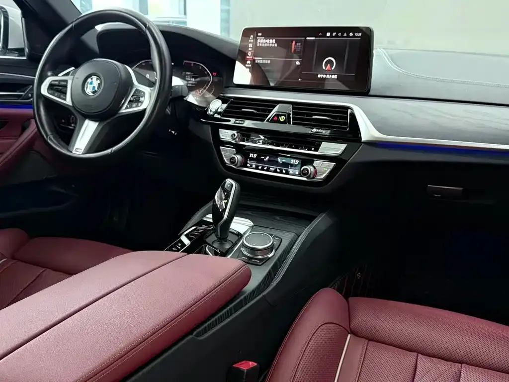 BMW 5 Series — фото 10