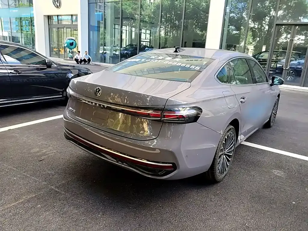 Volkswagen Passat — фото 5