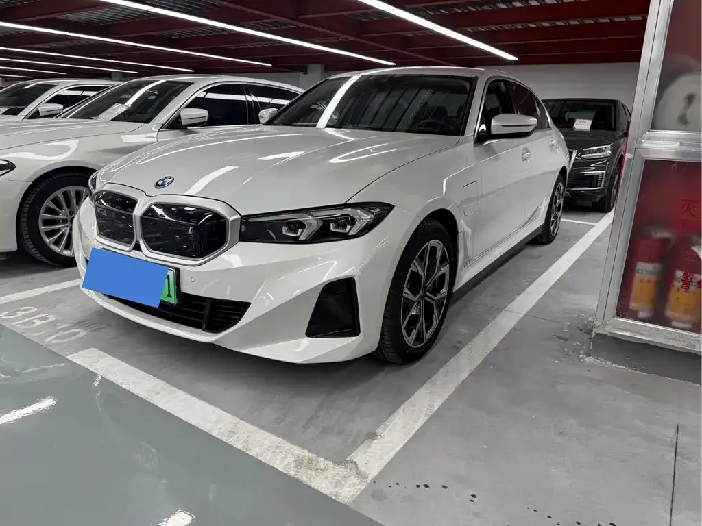 BMW i3 — фото 1