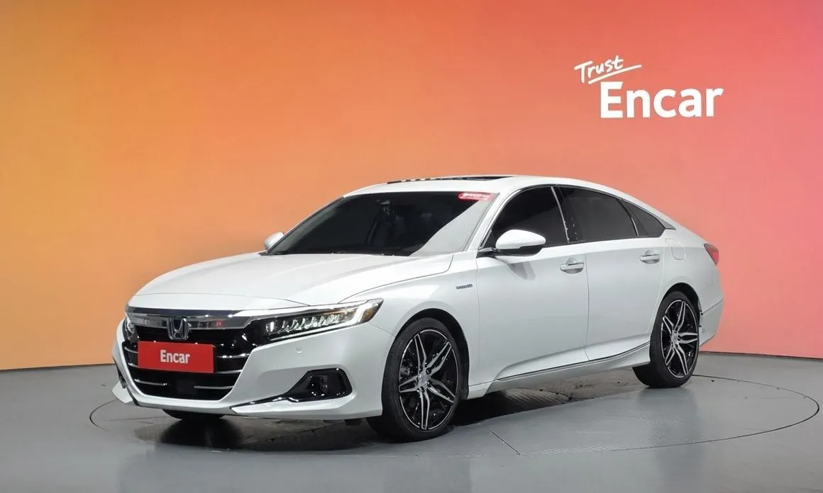 Honda Accord — фото 1