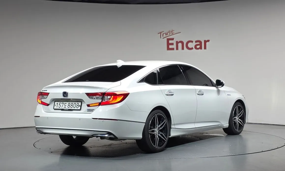 Honda Accord — фото 4