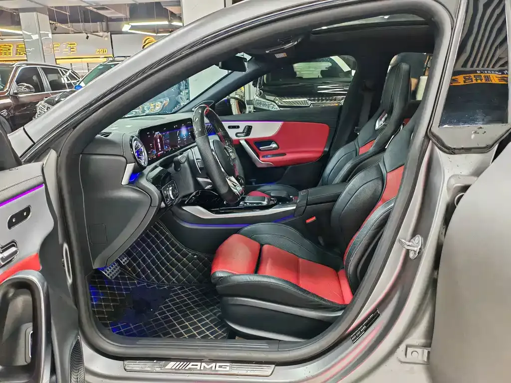 Mercedes-Benz CLA AMG — фото 6