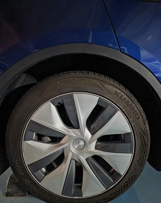 Tesla Model Y — фото 7