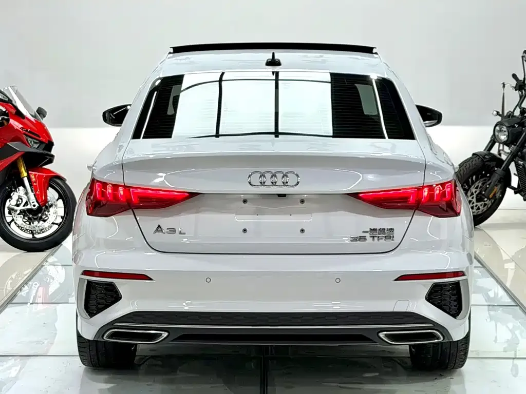 Audi A3 — фото 3