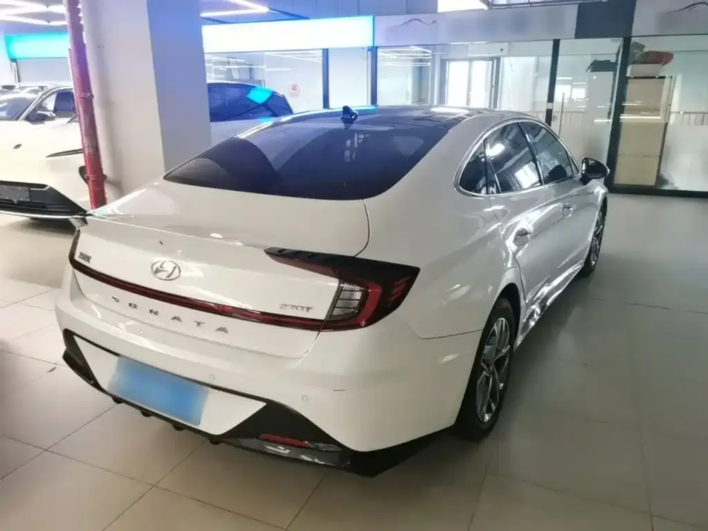 Hyundai Sonata 2022 из CN, фото 3