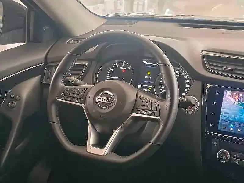 Nissan X-Trail — фото 10