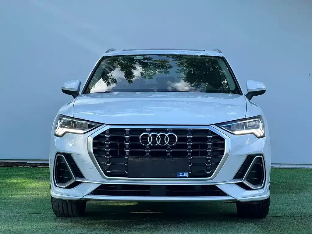 Audi Q3 — фото 7