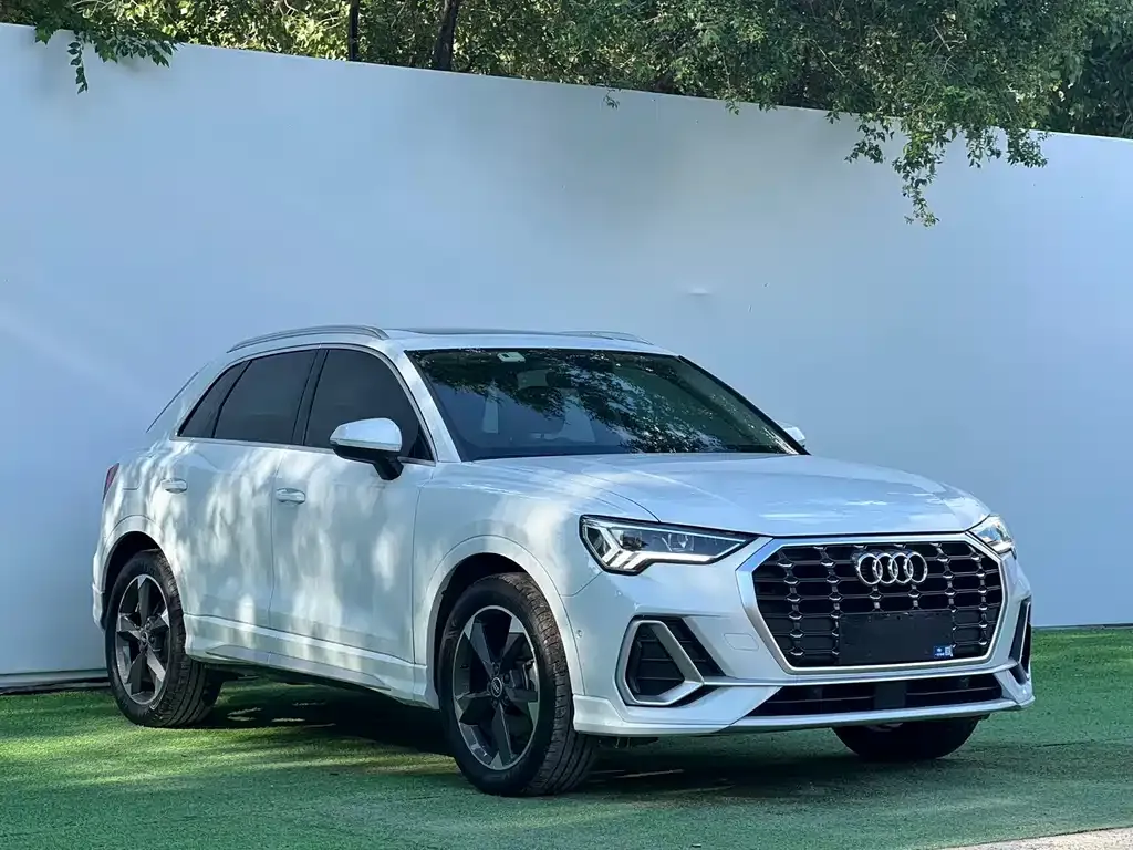 Audi Q3 — фото 5