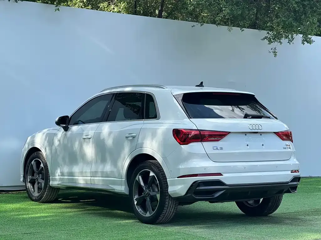 Audi Q3 — фото 4