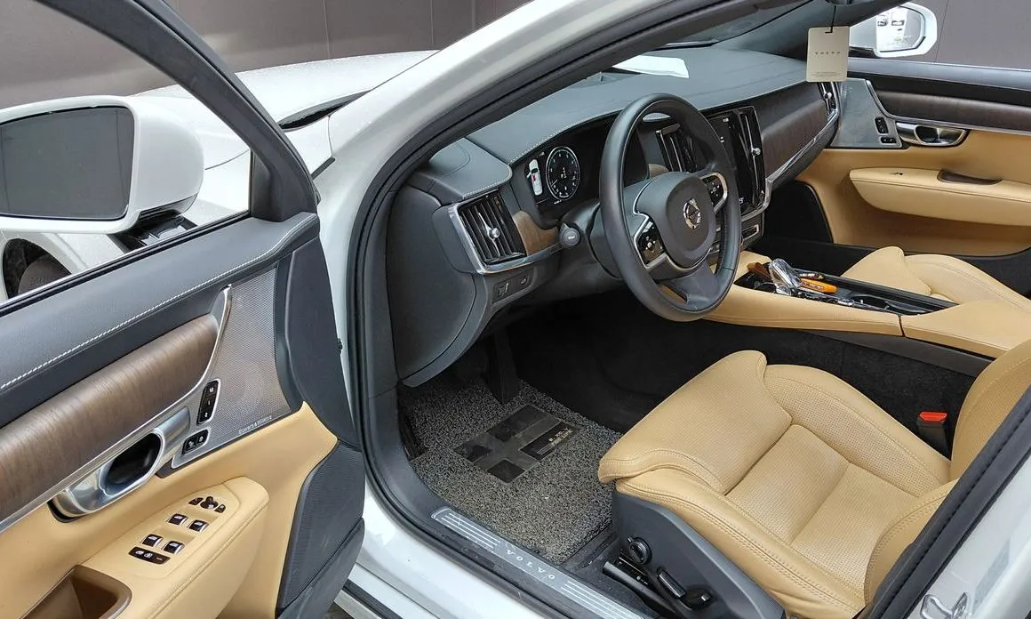 Volvo S90 — фото 10