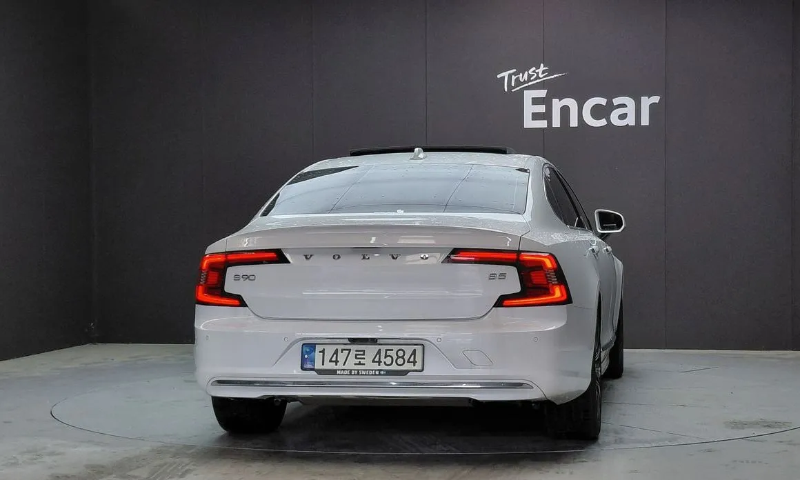 Volvo S90 — фото 3