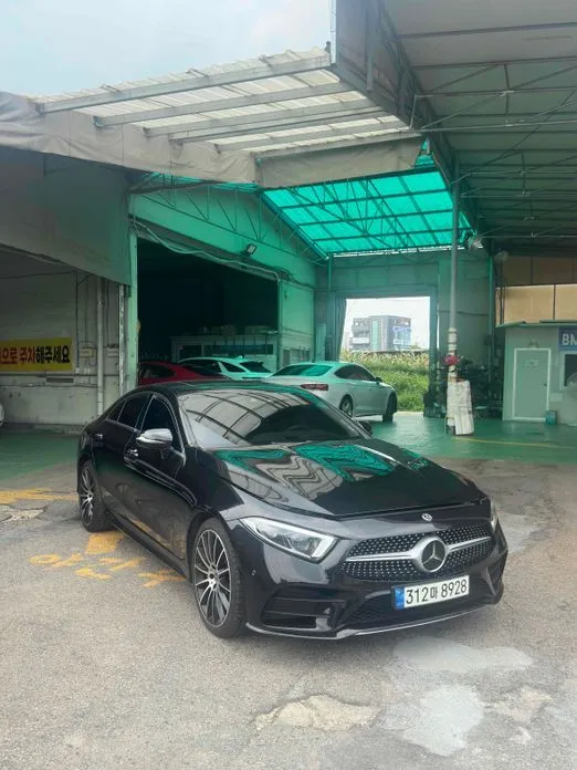 Mercedes-Benz CLS-Class — фото 1