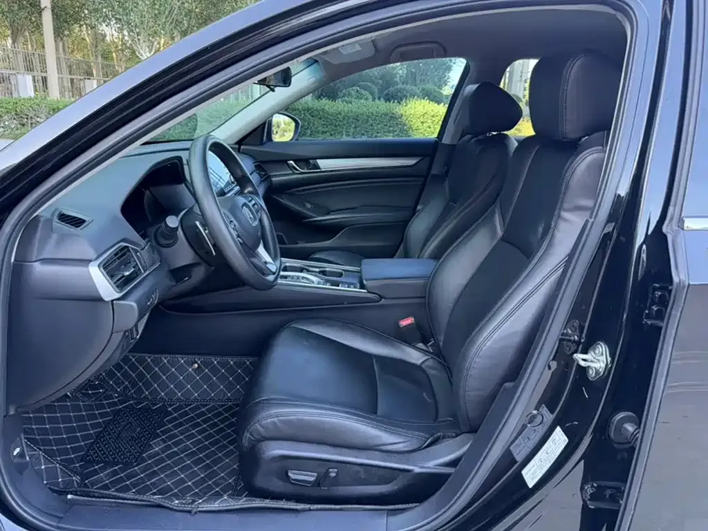 Honda Accord — фото 5