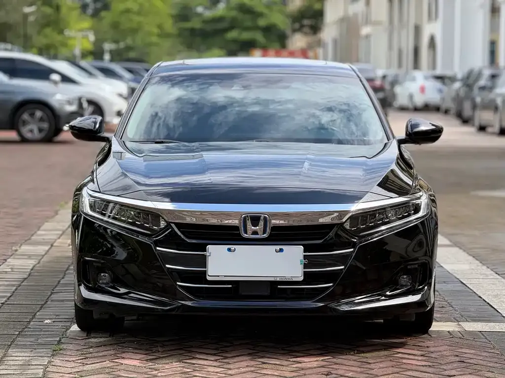 Honda Accord — фото 6