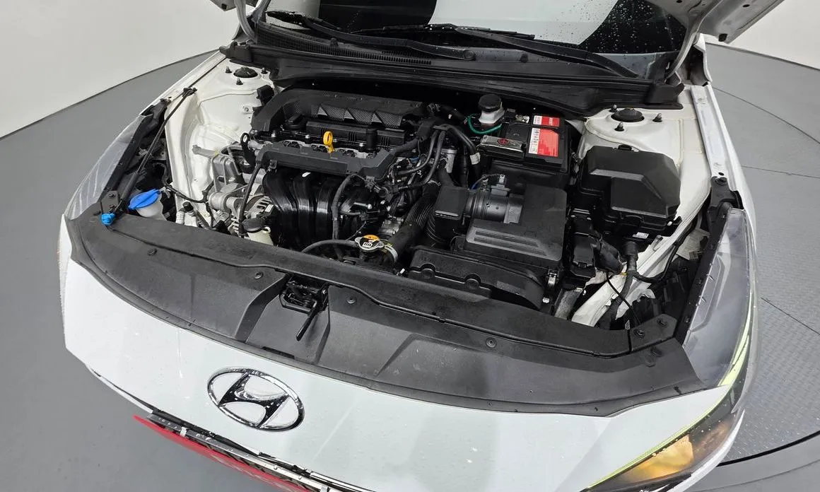 Hyundai AVANTE — фото 2