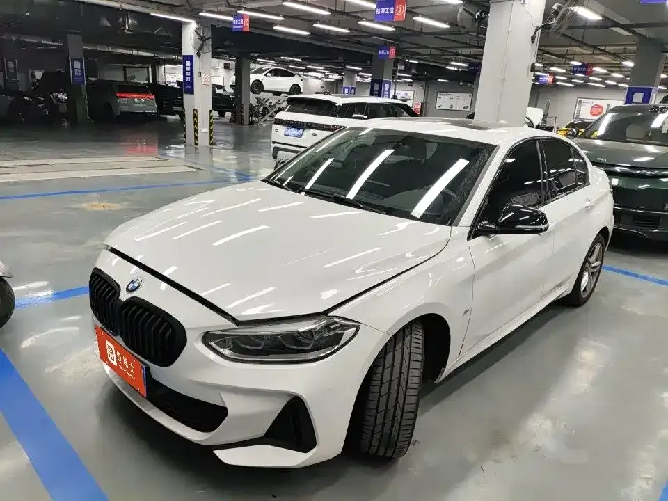BMW 1 Series — фото 1