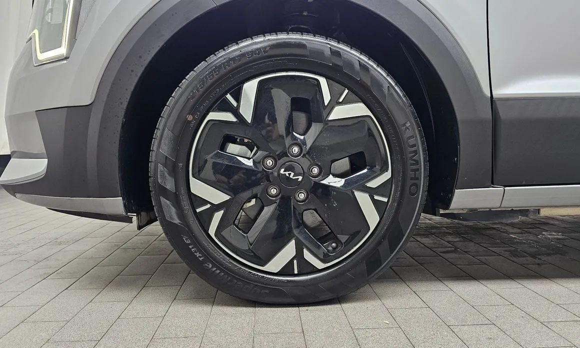 Kia Niro — фото 10