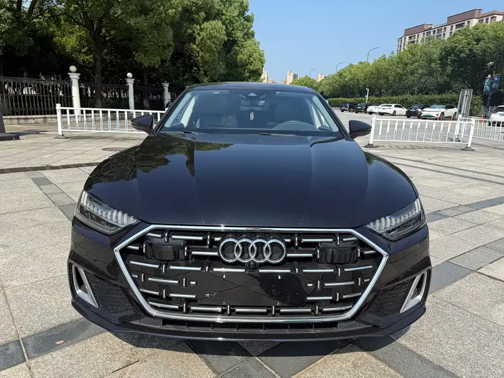 Audi A7L 2024 из CN, фото 8