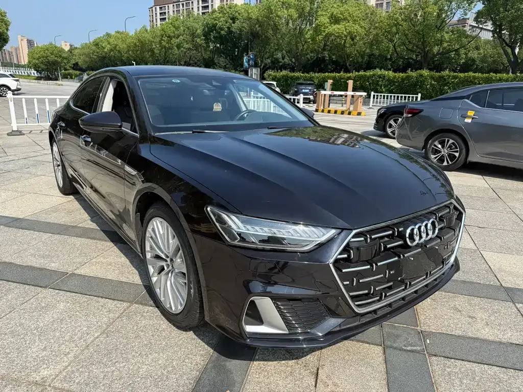 Audi A7L 2024 из CN, фото 2