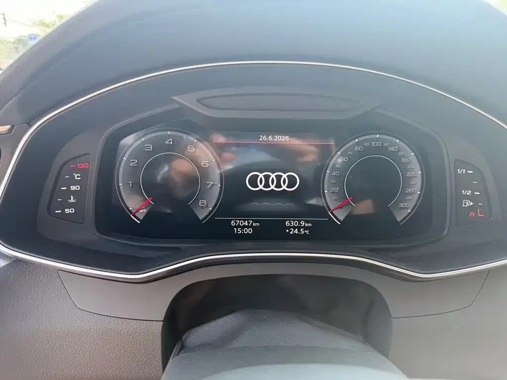 Audi A7L 2024 из CN, фото 6