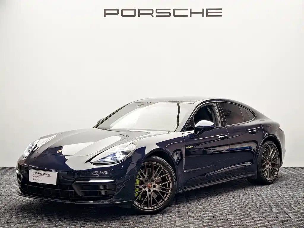 Porsche Panamera Hybrid — фото 1