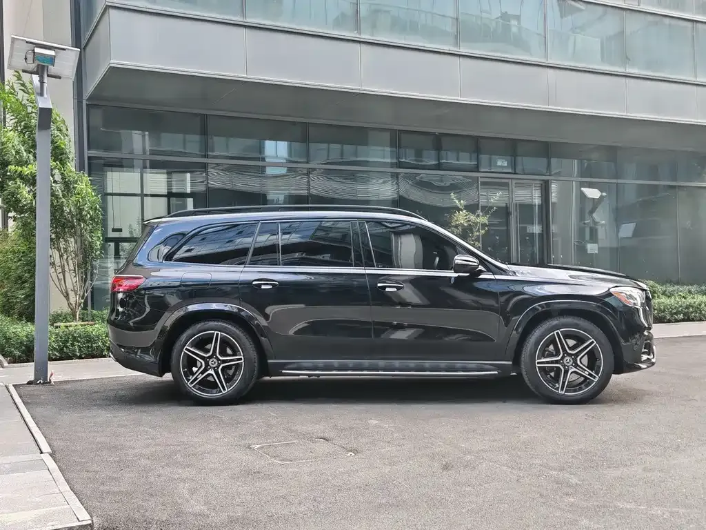 Mercedes-Benz GLS — фото 7