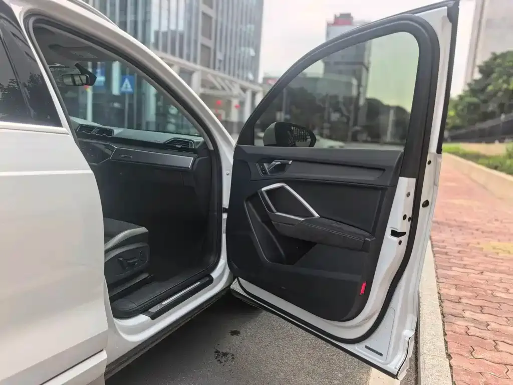 Audi Q3 2022 из CN, фото 9
