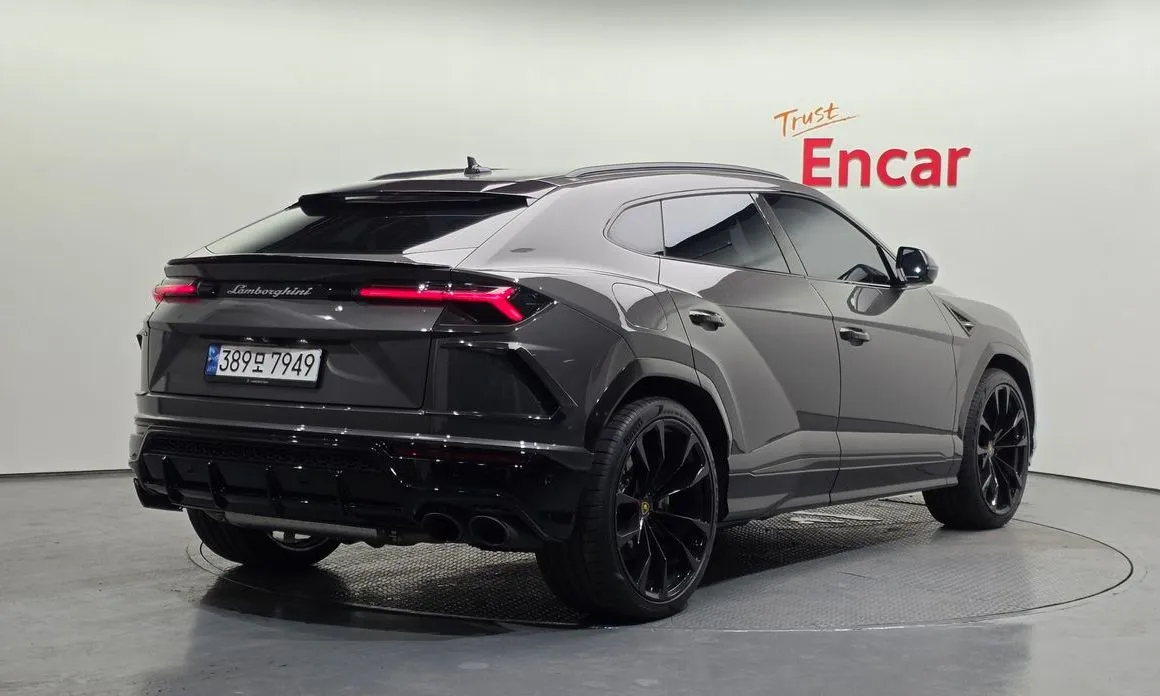 Lamborghini Urus 2022 из KR, фото 3