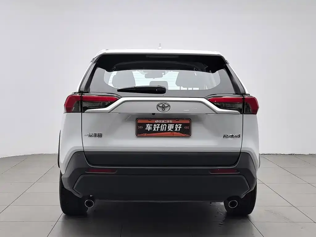 Toyota RAV4 2024 из CN, фото 3