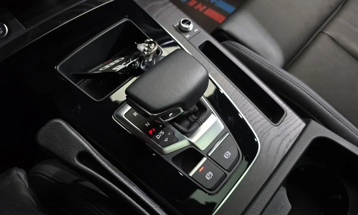 Audi Q5 2023 из KR, фото 7