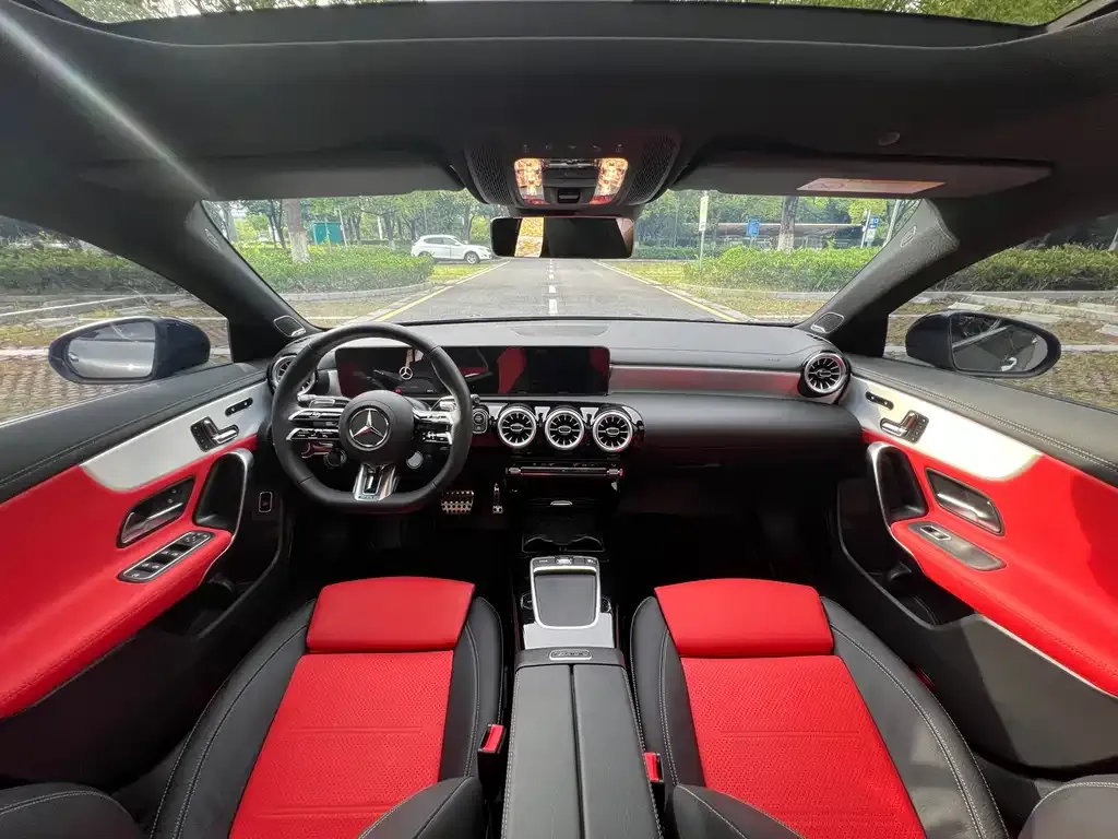 Mercedes-Benz CLA AMG — фото 5