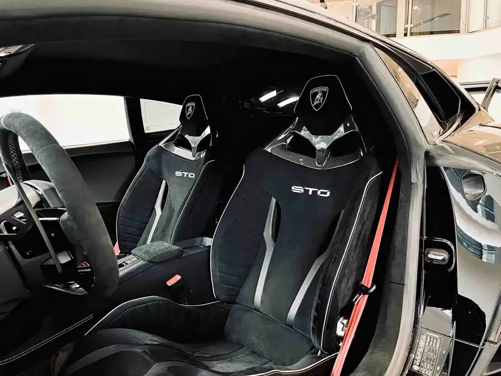 Lamborghini Huracan — фото 10