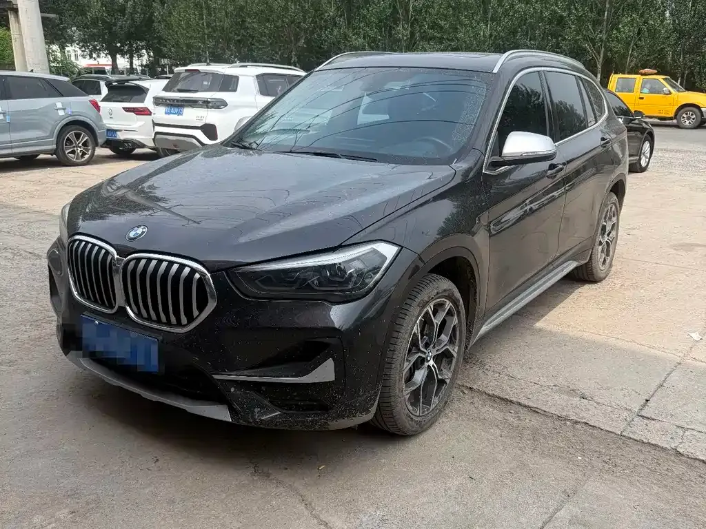 BMW X1 — фото 9
