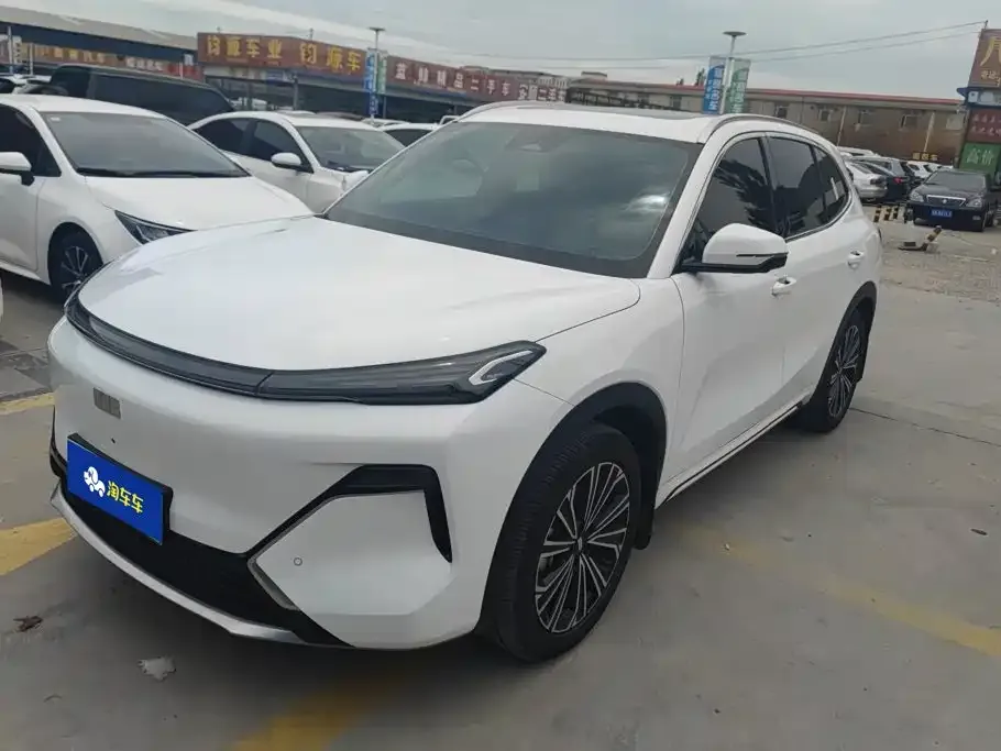 Geely Galaxy Xingjian 7 — фото 1